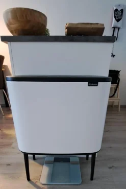 Roska-astia Brabantia Bo Touch 3x11 L Matt Black